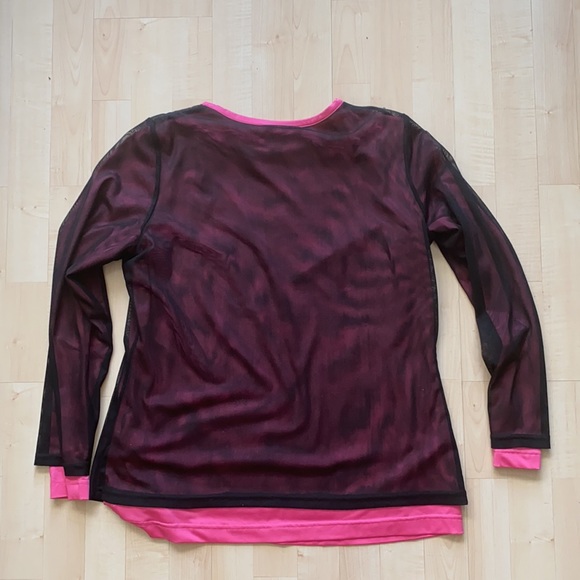 🇨🇦EUC black mesh layer over pink top punk cool - Picture 8 of 12